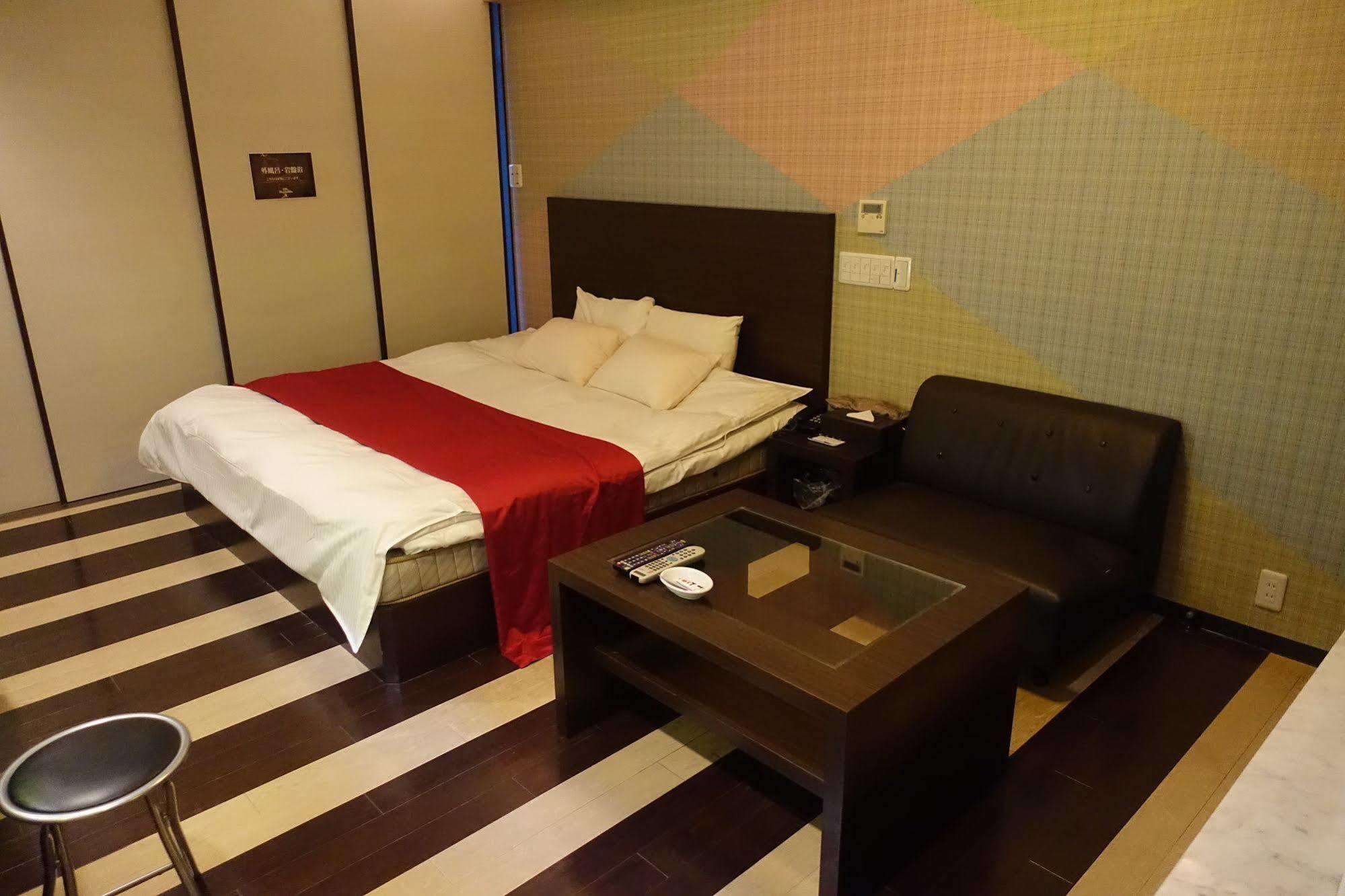 ホテル ポルト 男塾ホテルグループ (Adults Only) Himeji Exterior foto